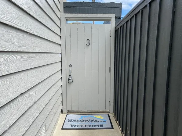 Pacific 518, 518 S Pacific St APT 3, Oceanside, CA 92054