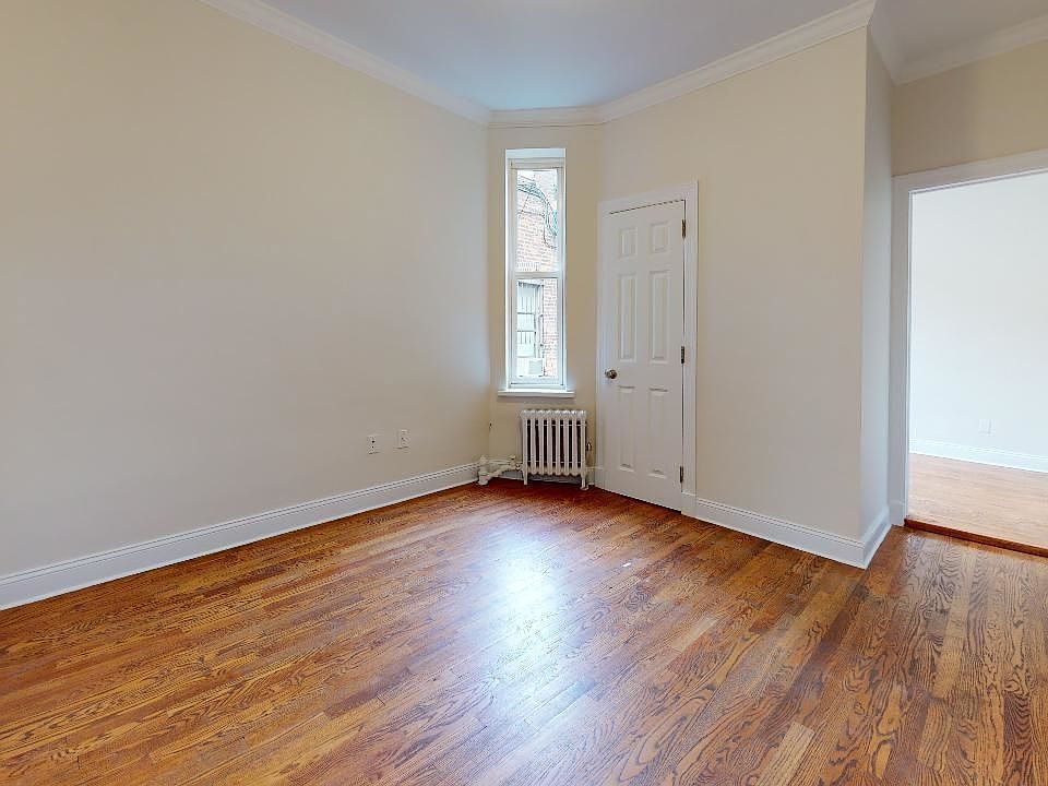 1st image of 209 W 102nd St #5AA