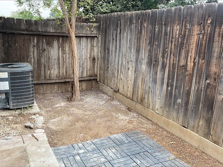 4680 Jurupa Ave — Photo 11