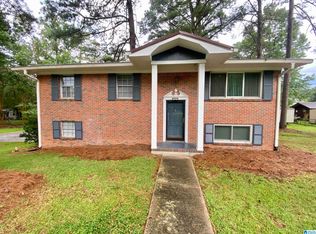 5704 Longview Dr, Adamsville, AL 35005
