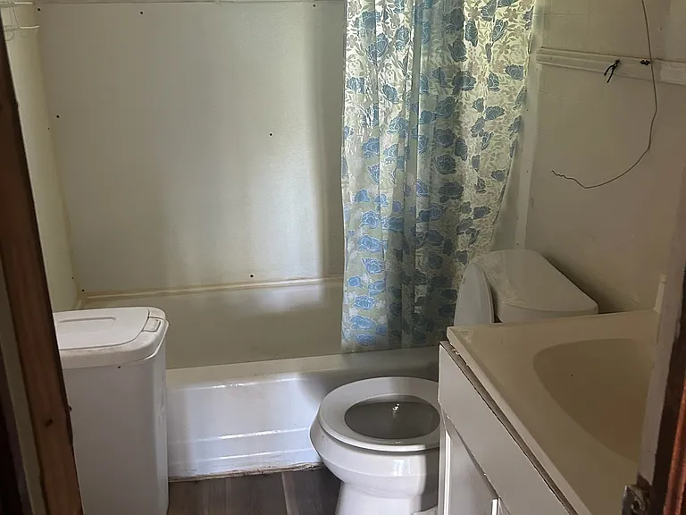 4436 Railroad Ave — Photo 7