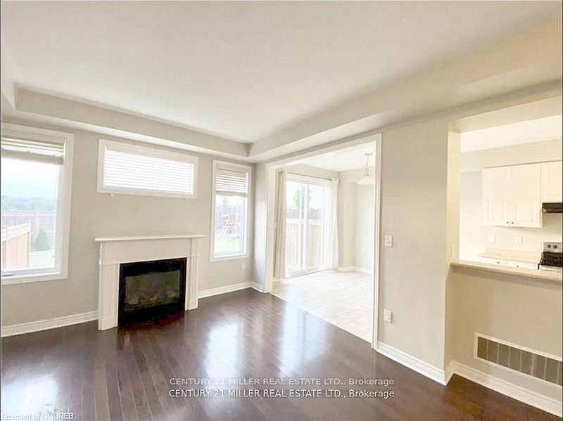 Oakville Townhouse for rent - 3 Bedrooms — photo 5