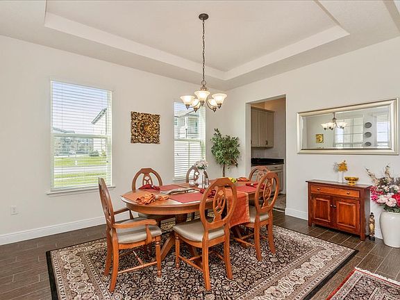4th image of 9294 Woodcrane Dr