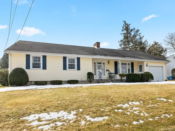 22 Cornell Street, Plainville, CT 06062