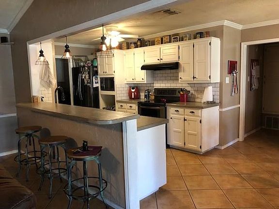 5th image of 1101 Stonelake Dr