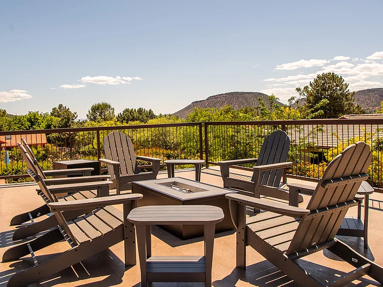 155 Quartz Dr — Photo 41