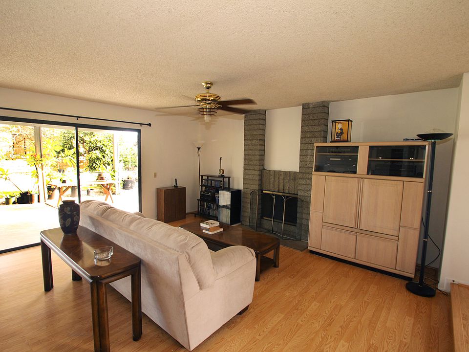 2nd image of 1728 Appian Way