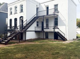 553 S 3rd St, Kankakee, IL 60901