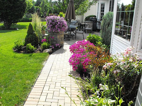 Spectacular Easy Care Gardens in Bloom
