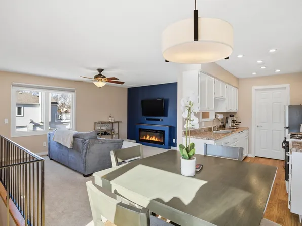 7404 Landau Dr, Bloomington, MN 55438