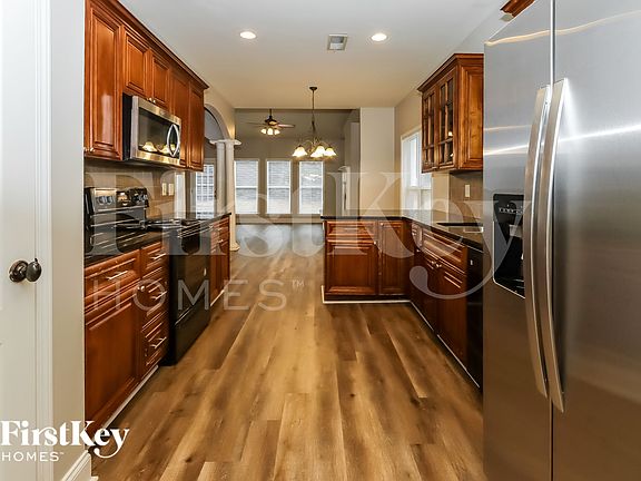 5th image of 133 Janney Cir