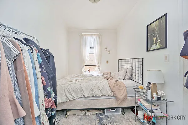 Rented by Keller Williams NYC | media 17