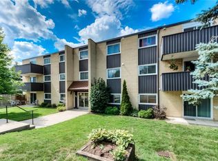 75 Hazelglen Dr #308, Kitchener, ON N2M 2E2