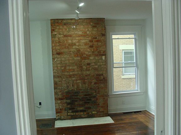 3rd image of 165 Kinsey Ave