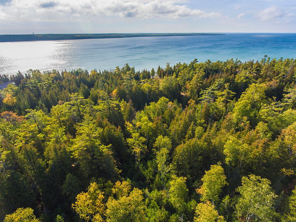 1st image of Presque Isle Park Dr