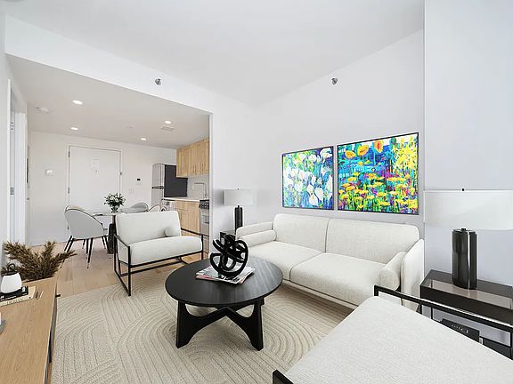 3rd image of 63 W 104th St #603