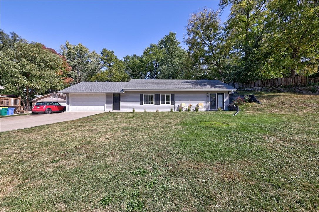 912 Robin Gln, Indianola, IA 50125 Zillow