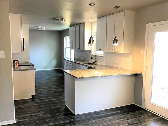 2nd image of 6017 Wormar Ave