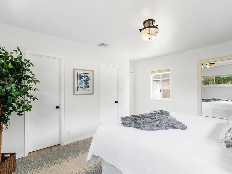 8331 Gonzaga Ave — Photo 12