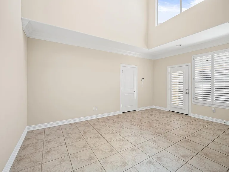 2047 Palm Forest Ln — Photo 15