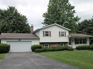 13434 Morgan Dr, Doylestown, OH 44230