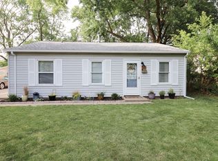 906 E Fairview Dr, Tuscola, IL 61953