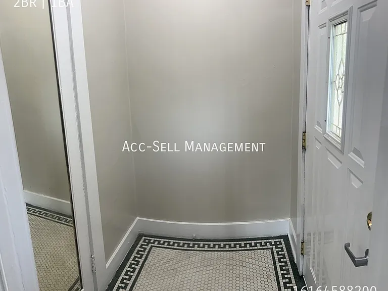 235 Page St NE #235 — Photo 2