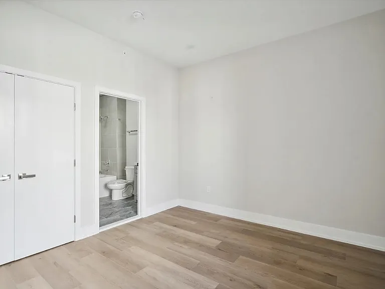 2117 Germantown Ave #B02 — Photo 24