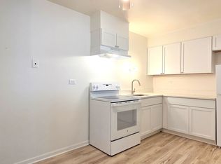 8536 W 95th St APT 23, Hickory Hills, IL 60457