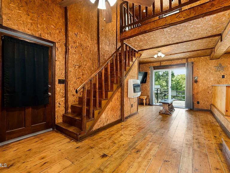 7090 Old Asheville Hwy — Photo 12