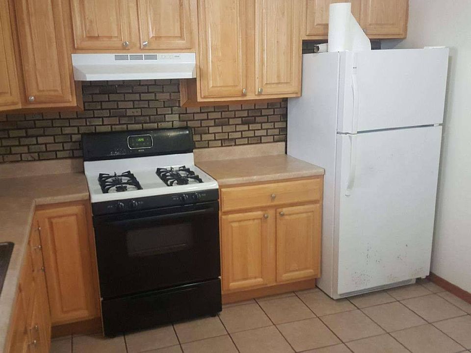 1st image of 56 Regis Dr
