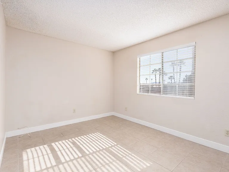 2674 Bryandouglas Dr — Photo 9