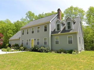 18 Rosewood Ln, Ivoryton, CT 06442