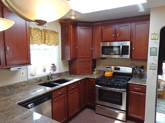 5th image of 10810 S Homan Ave