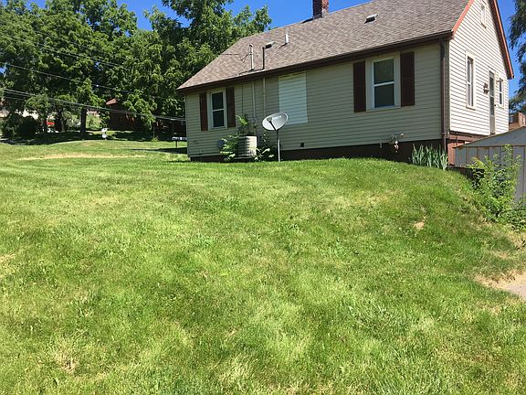 2nd image of 1007 Valley Dr #1007