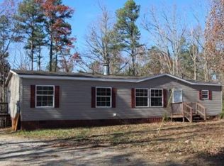 128 April Ln, Hohenwald, TN 38462