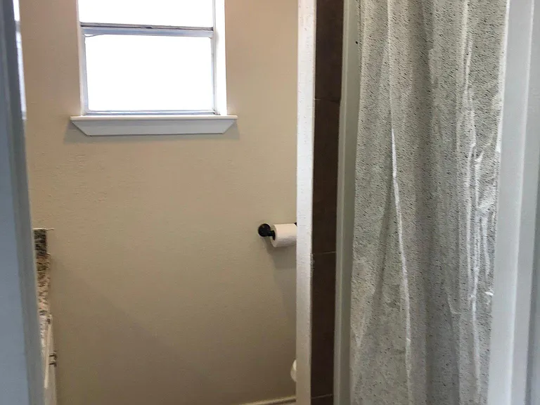 2927 Helmsley Dr — Photo 31
