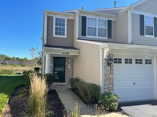 2546 Oak Tree Ln Photo 1