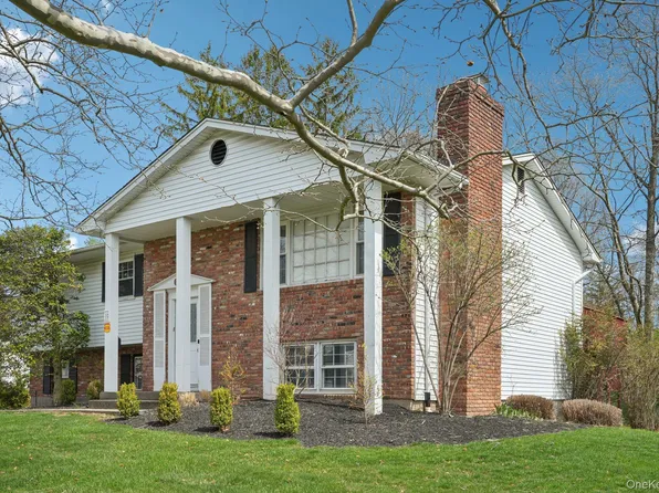 32 Wayne Lane, Tappan, NY 10983