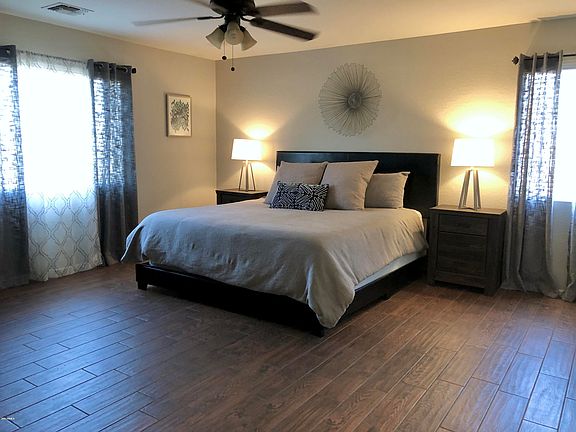 3rd image of 17616 W Caribbean Ln