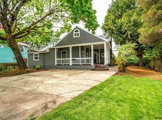 314 S 1st St, Silverton, OR 97381