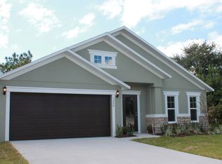1113 Kellogg Dr, Tavares, FL 32778