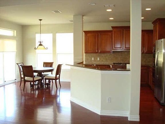 4th image of 7701 Pasatiempo Dr