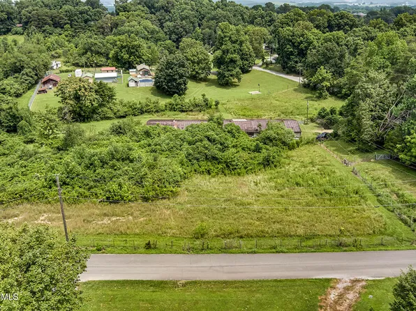 241 Mountain View Dr, Vonore, TN 37885