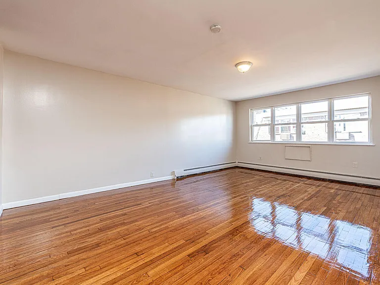 363 Park Ave #2 — Photo 4