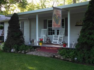 8489 Locust St SW, Sherrodsville, OH