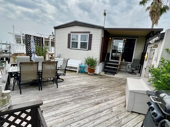 677 E Clam Cir #677, Pt Isabel, TX 78578