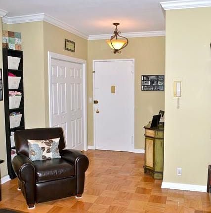 4th image of 25 Franklin Ave APT 1B