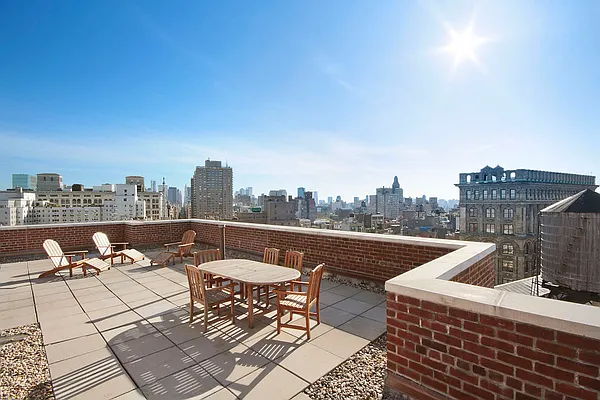 Sold by Corcoran | media 19