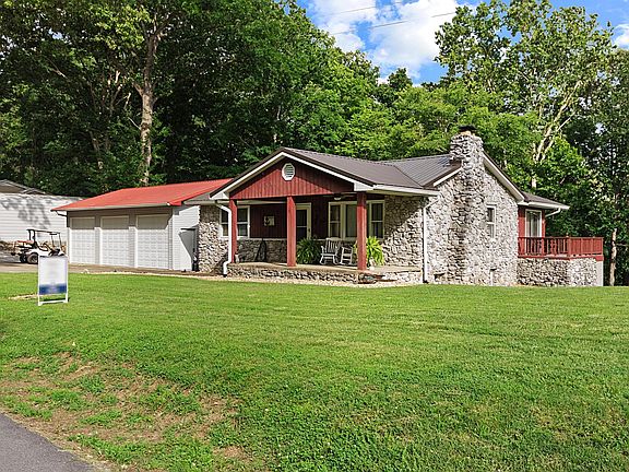 3rd image of 751 Ridge Dr